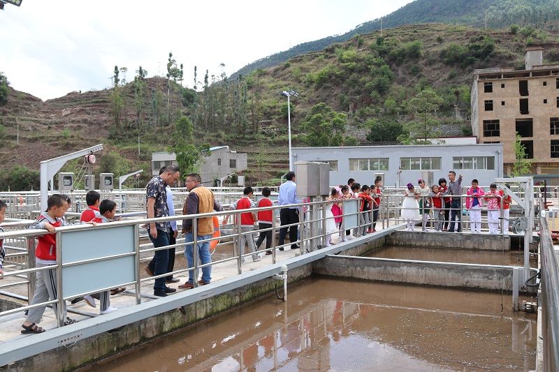 参观污水处理厂1 参观污水处理厂1